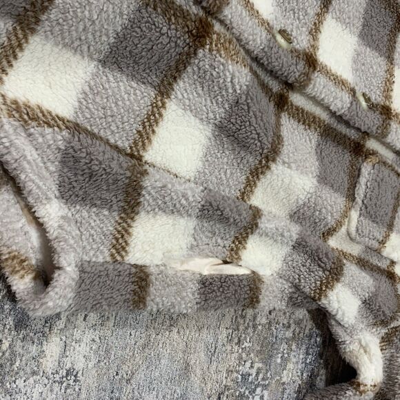 Koolaburra UGG Brushed Back Oversized Sherpa Cozy Shacket Birch Size Small - Picture 8 of 14